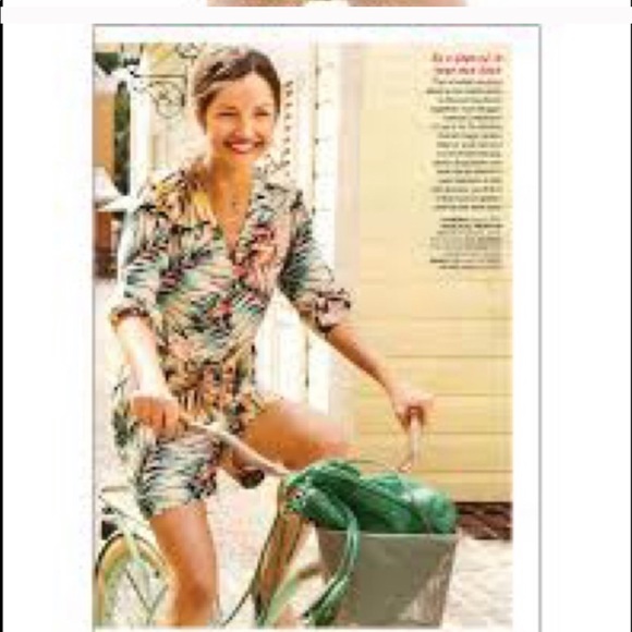 The limited v neck tropical print romper - Picture 2 of 6